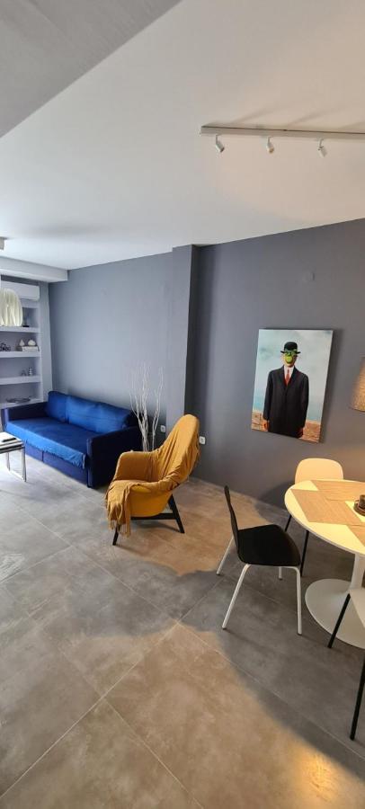 Apartment Flat 66 *